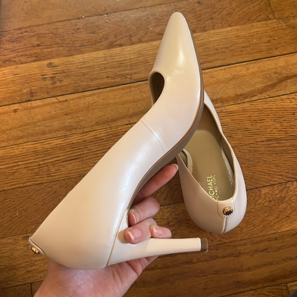 Michael Kors - Cream Heels - Picture 2 of 8